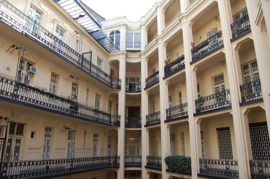 Gabriel Apartment Budapeste Exterior foto