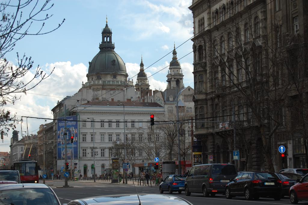 Gabriel Apartment Budapeste Exterior foto